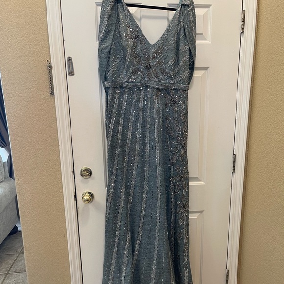Formal / gown dress.